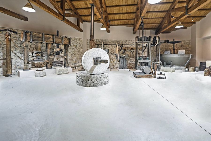 museum-enotis-00001 (1).jpg